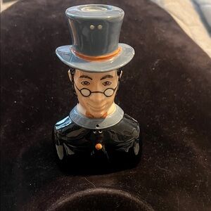 Vintage dr Jekyll and Mr hideCeramic salt and pepper Figurine with Top Hat